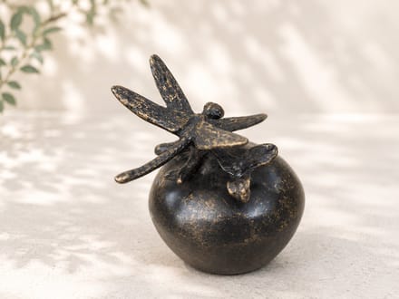 Decoratief Beeld - Bronzen Beeld - Urne Met Libelle - Bronzart - Bruin - 8 x 8 cm