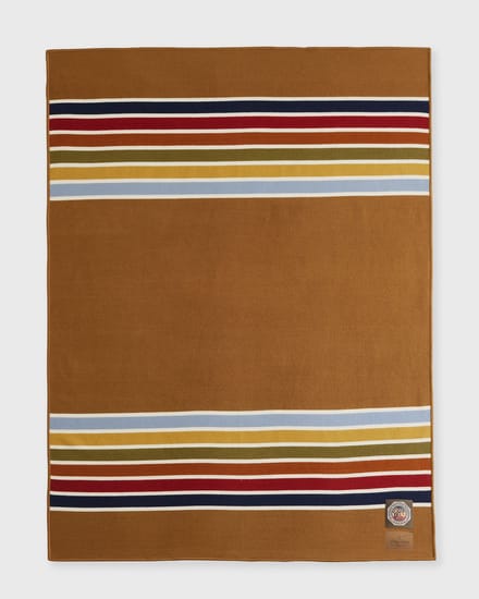 NATIONAL PARK THROW WITH CARRIER