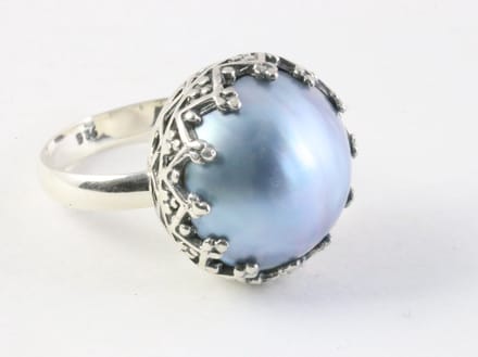 Traditionele bewerkte zilveren ring met Tahiti parel - maat 18