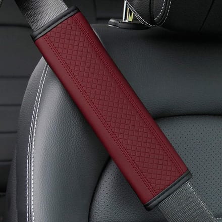 Gordelpads Auto - Riemhoezen - Comfortabel Rijden - Zachte Vulling - 2 Stuks - Rood