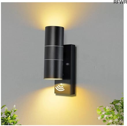 RFWR® LED Wandlamp met Schemeringssensor en Lichtsensor - IP44 Buitenverlichting - Inclusief 2 GU10 5W Warmwitte Lampen