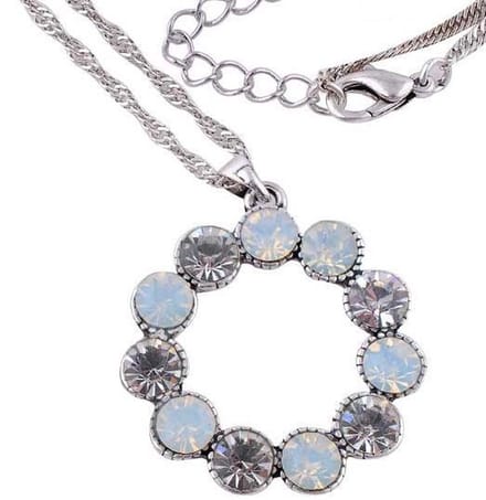 Behave - Ketting met cirkelvormige hanger en steentjes - Elegante modeaccessoire