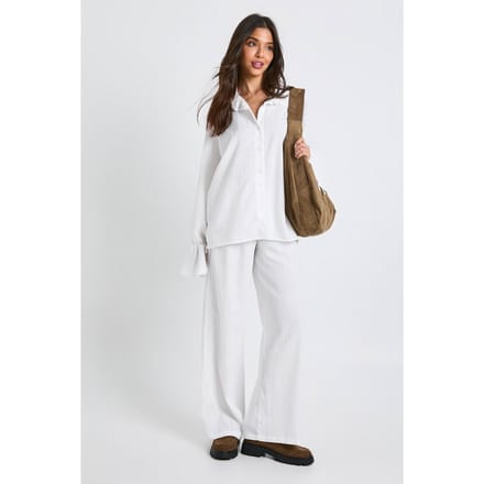 boohoo Dames Gerimpelde stropdasmanchet oversized overhemd & recht gesneden broek | White | Maat: 14