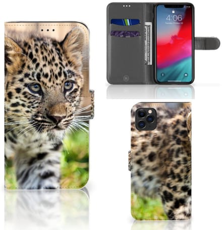 Apple iPhone 11 Pro Max Telefoonhoesje met Pasjes Baby Luipaard