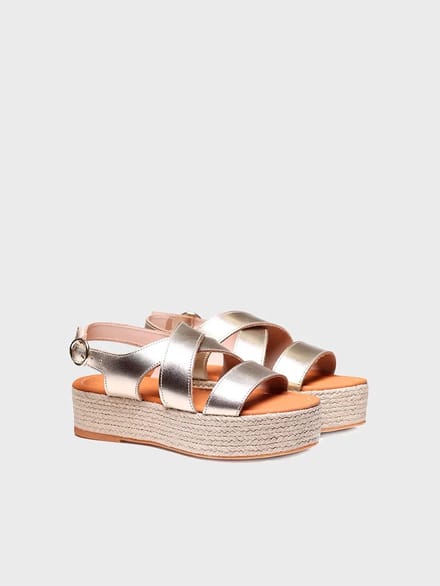 Sandalen met bandjes en plateauzool | ELISENDA