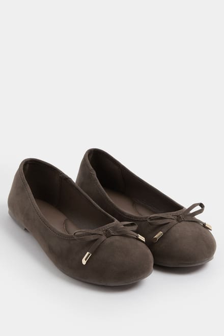 Yours Chocoladebruine Ballerina Pump Van Imitatie Suède In Wijde Epasvormsize 42E