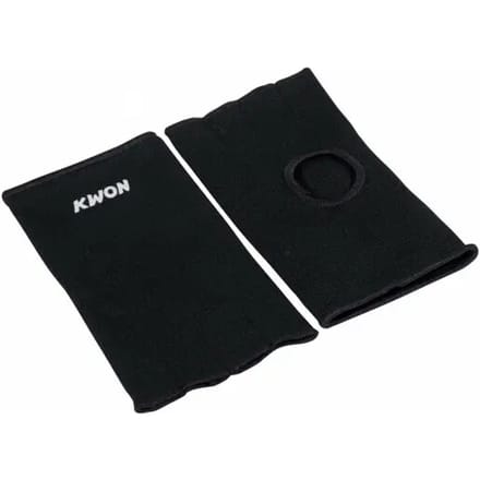 Onder handschoenen Kwon