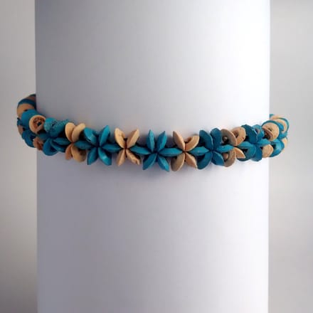 CocoReef Flower Choker - lichtblauw/crème