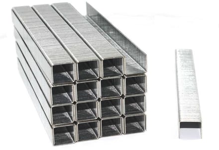 10000 Heftige Nietjes - Type 53 - 8mm Lengte - Verzinkt Metaal