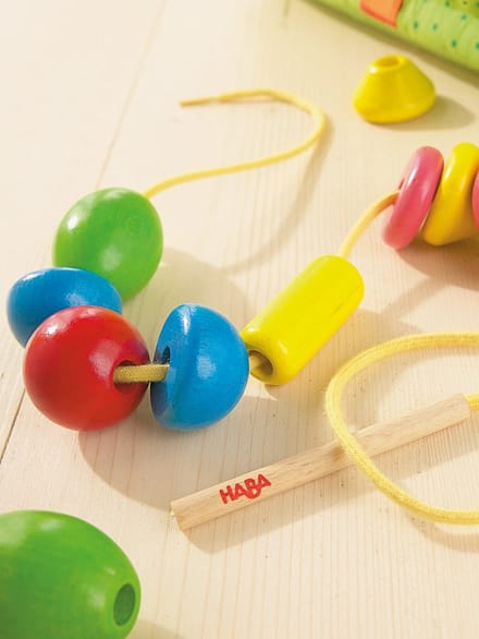 HABA Lernspielzeug Fädelspiele
