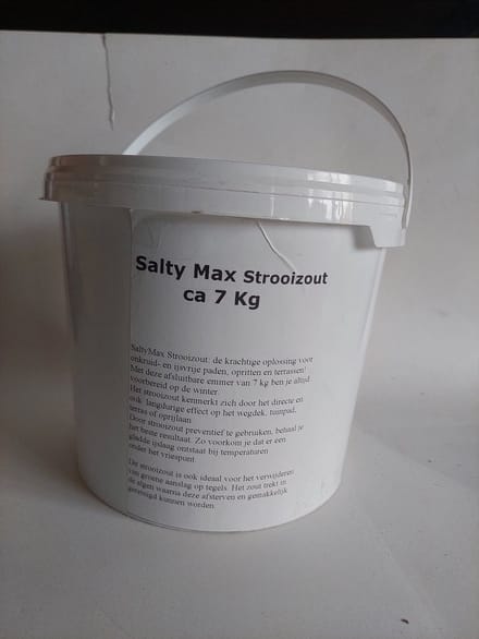 Saltymax strooizout ca 6 Kg in afgesloten emmer + 250 gram gratis