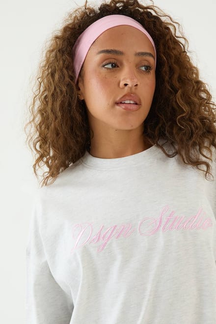 Dames Dsgn Studio Geborduurd Oversized T-shirt Met Script | Ash Grey | Maat: Small