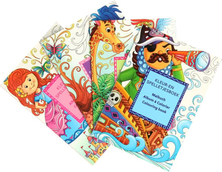 24 Mini kleur-en spelletjesboek B1001.