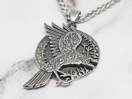 Mei's - Viking Raven Amulet - ketting heren - raaf - RVS zilver - 50 cm
