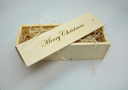 Gegraveerde wijnkist met tekst - Merry Christmas -