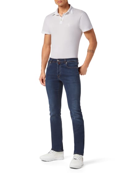 Jeans Recht Model