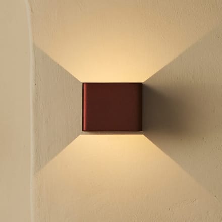 Tavellio Tess Wandlamp – Oplaadbaar – Brons – Bewegingssensor – 20 Lichtkleuren – Incl. Afstandsbediening - H10