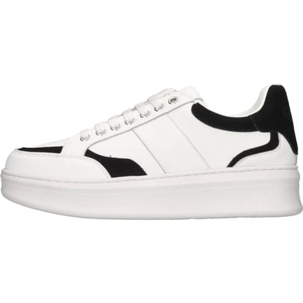 Gaelle Witte sneakers