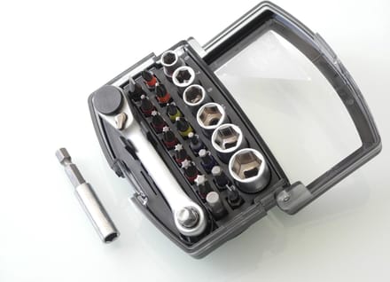 Benson 24-delige doppenset met ratel - industriële kwaliteit - magnetische bits - compacte opbergbox