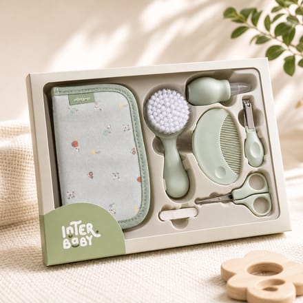 Complete Baby Verzorgingsset in Etui – Borstel, Kam & Nagelverzorging