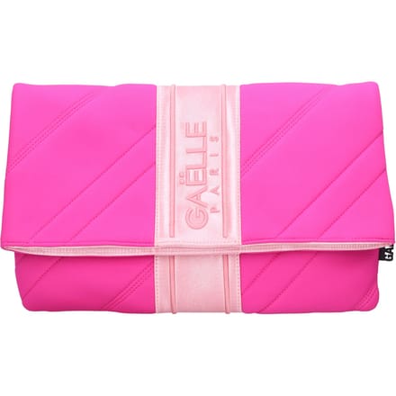 Gaelle Zakken... Fuchsia