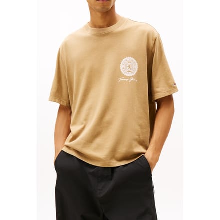Tommy Hilfiger 90s Bills Ss Tee Dark Dune Maat: S | T-shirts met Print Outlet | Heren | Beige