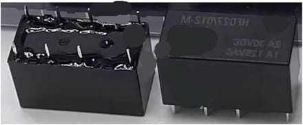 Elektromechanisch Relais - Schakelcomponent - Elektrische Schakeling - 12 Volt 2 Ampère - 20 stuks - Zwart