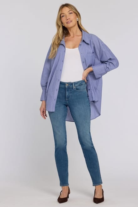 Sheri Slim Straight Jeans in Re-New Denim