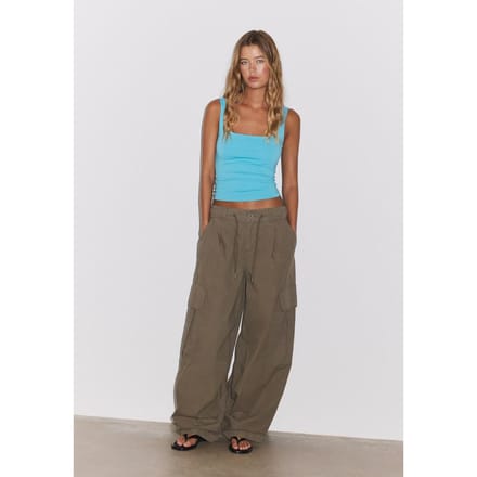 Stradivarius Top met brede bandjes  Turkoois M