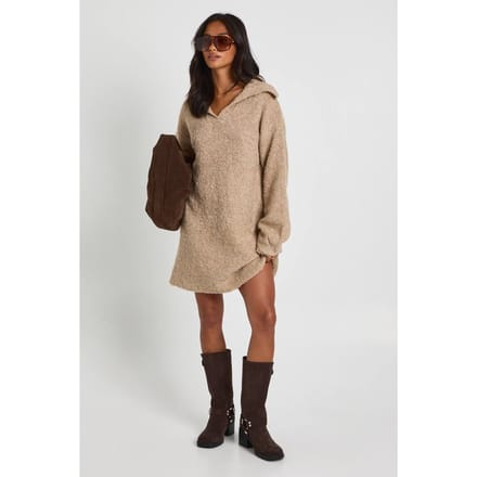 boohoo Dames Petite Borg Oversized Kraagdetail Mini Jurk | Camel | Maat: XS