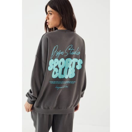 Dames DSGN Studio Sports Bubble Slogan Oversized Sweatshirt | Houtskool | Maat: Medium