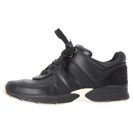 Chanel CC lage sneakers van zwart kalfsleer