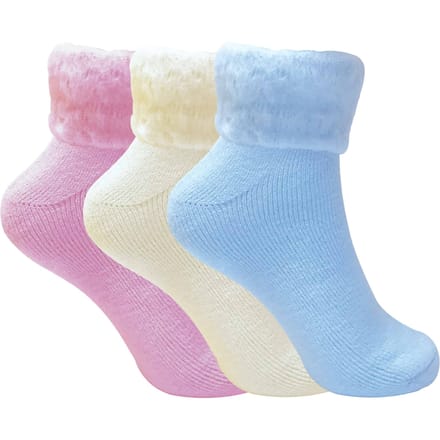 Set van 3 pastelkleurige pluizige warme bedsokken voor dames - SOLTR01