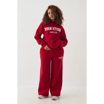 Dames Dsgn Studio Applique Rechte Pijp Joggingbroek | Rood | Maat: Medium
