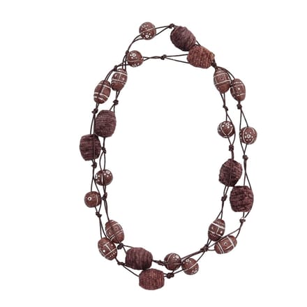 Behave – Boho damesketting – Bruine houten kralen & velours – 100 cm