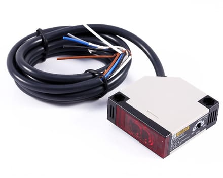 Dailygoody - Foto-elektrische Schakelsensor - Reflectieve Schakelaar - Betrouwbaar en efficiënt - Wit - Nabijheidssensor - 4 meter detectieafstan