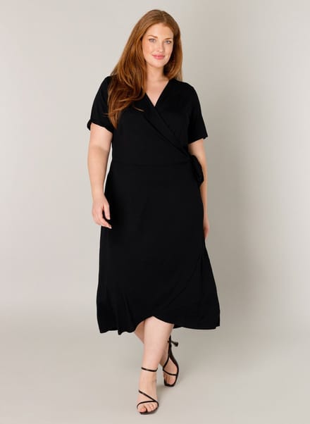 BASE LEVEL CURVY Abbie Jurk - Black - maat 5(58/60)