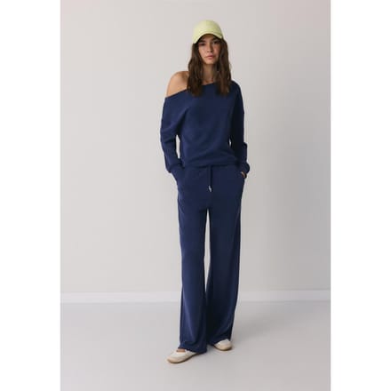 Stradivarius Soft touch sweater met blote schouder  Donkermarine M