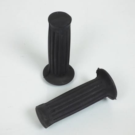 Paire de poignées noire Ø22/24mm 105mm pour mobylette cyclo cyclomoteur
