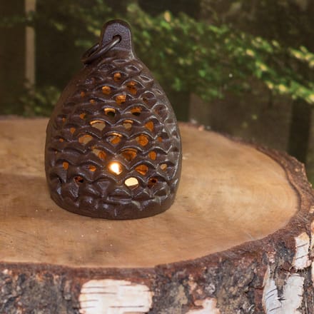 Gietijzeren Windlicht in Vorm van Dennappel voor Binnen en Buiten