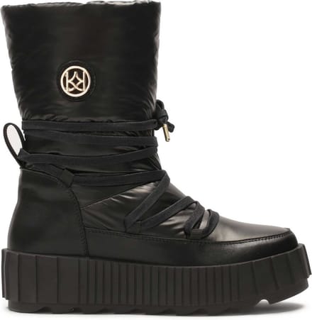 Insulated black snow boots with slip-on upper