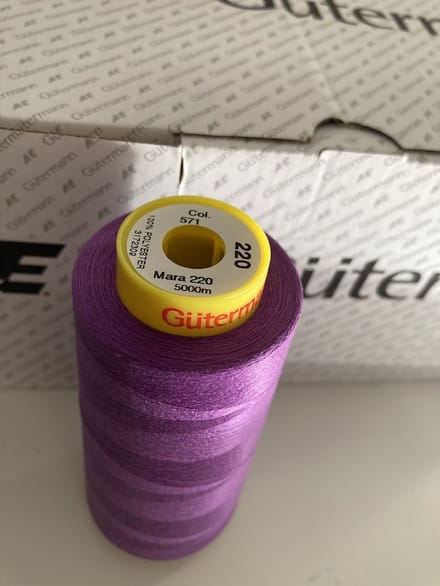 Guterman Lockgaren kleur 571 paars 5000 meter