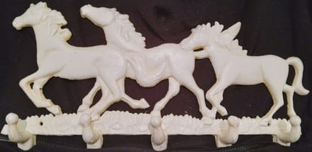 MadDeco - gietijzer - kapstok - 3 paarden - wit