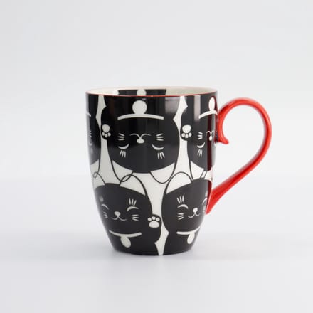 Tokyo Design Studio – Kawaii Lucky Cat Mok – Zwart/Wit – 340 ml – Geschenkdoos
