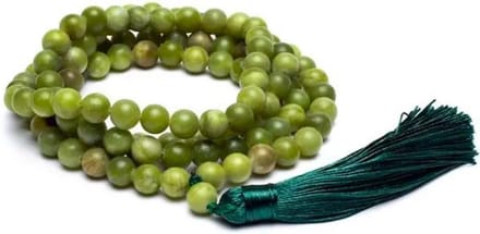 Mala met 108 Groene Jade kralen & een kwastje