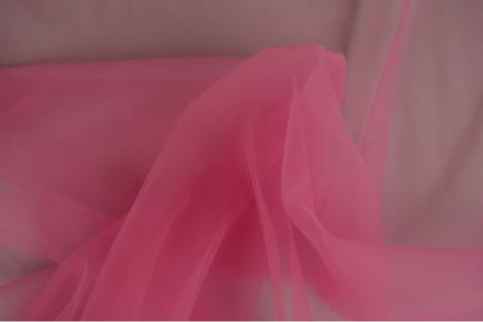 Bruidstule - Fuchsia - 1 meter - Per meter - 150cm breed