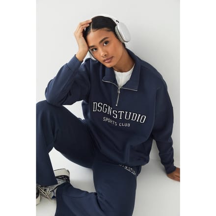 Dames DSGN Studio Applique Oversized Half Zip Sweatshirt | Marineblauw | Maat: 2XL