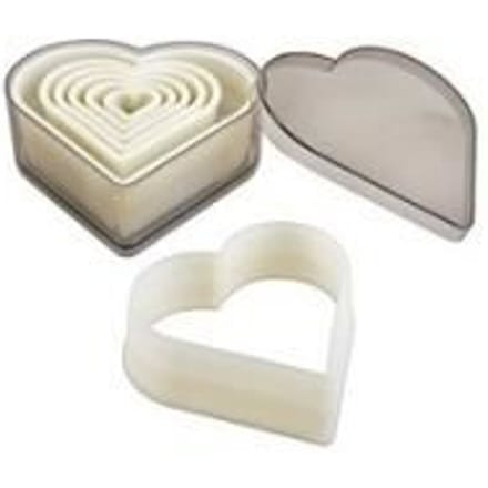 Ibili 784208 Lot de 7 emporte-pièces Coeur Lisse