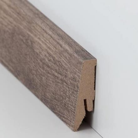 Plint MDF - Vloerlijst - Afwerking Kamer - Folie Bekleed - 18x58x2500mm - Eiken