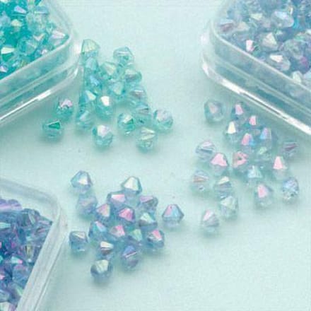 Acrylic beads trio, diamond shape, 4mm, 3/box